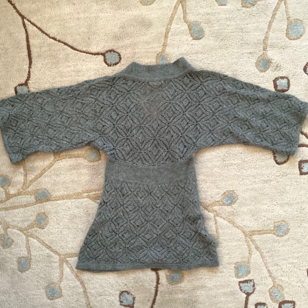 H&M Crochet Style Sweater Gray Size XS - Picture 8 of 9